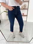 Lacivert Kesik Paça Likralı Boyfit Jean
