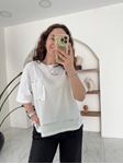 Beyaz Silver Detaylı Torba Cepli T-Shirt