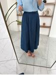 Mavi Kalın Pileli Kiloş Midi Denim Etek