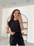 Siyah Düşük Kol Kuş Gözü Detay T-Shirt