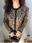 Kahverengi Leopar Desenli Hırka