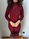 Bordo Dik Yaka Triko Elbise
