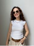 Beyaz Yanları Büzgülü Sıfır Kol Body