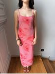 Pembe Çiçekli İnce Askılı Şifon Elbise