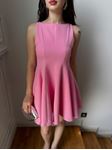 Pembe Volanlı Elbise
