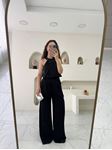 Siyah Boncuklu Halter Yaka Tulum