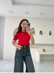 Kırmızı Marka Model Yarım Kol Triko