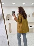 Premium Yağ Yeşili Yağlı Model Kadife Yaka Mont